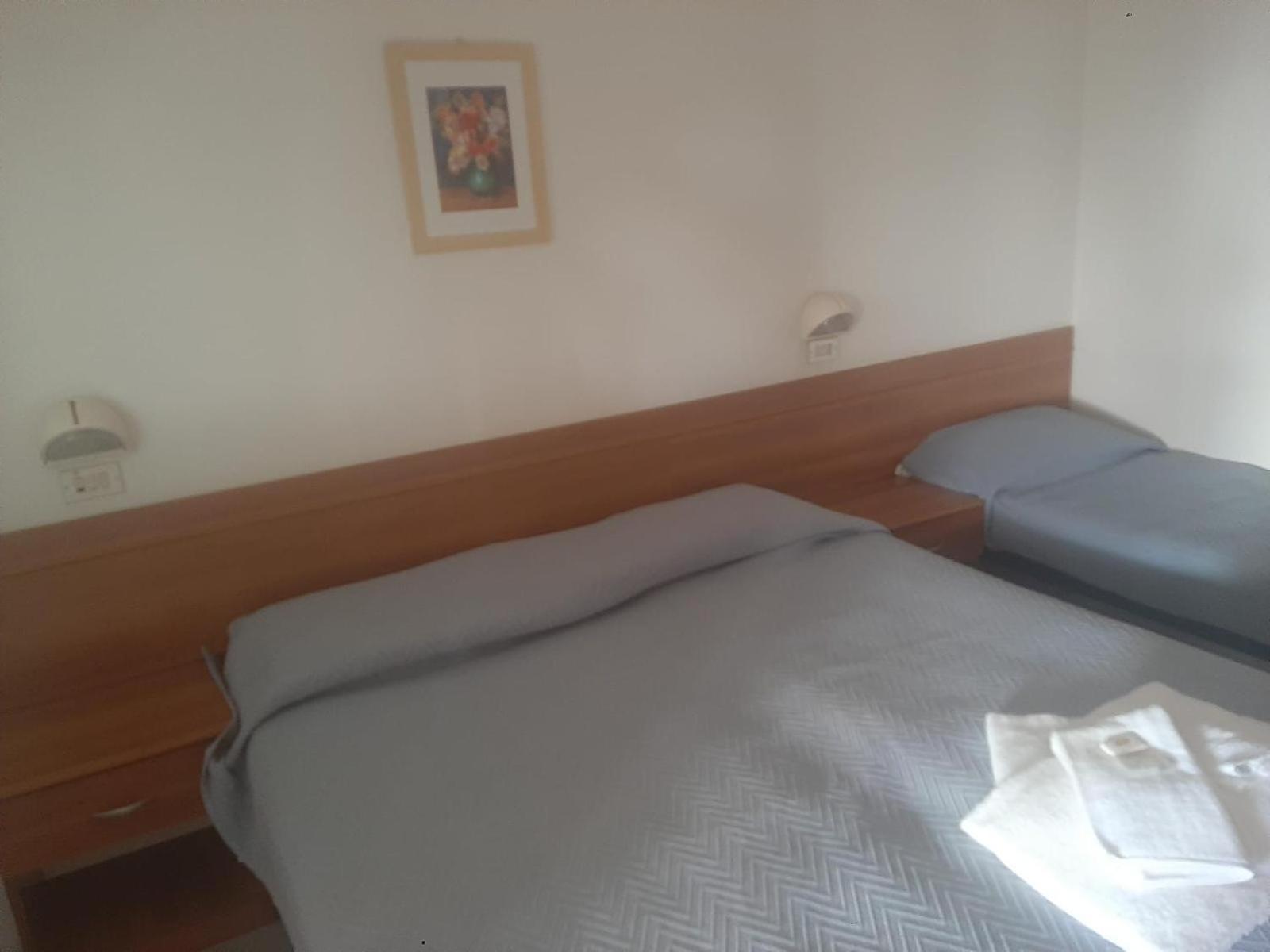 Hotel Venere Alba Adriatica Exterior foto